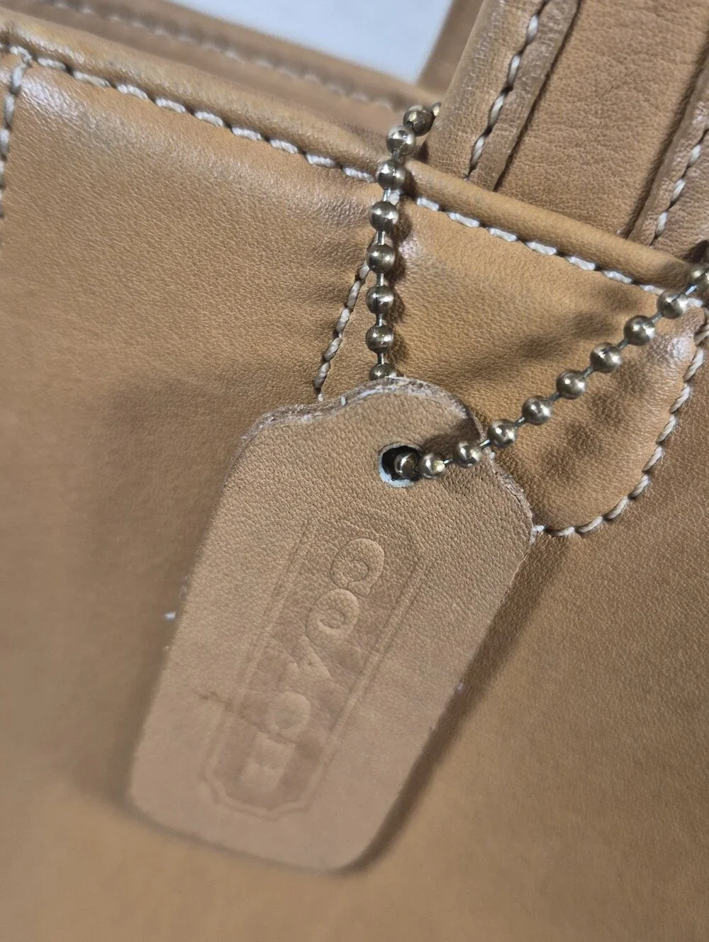 Vintage Coach Bleecker Bucket In Camel #9305 - Picture 4 of 17